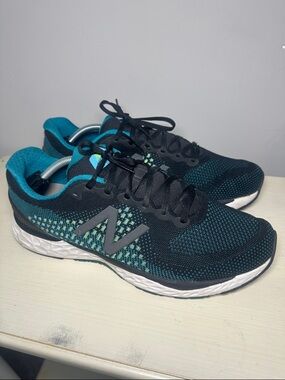 New Balance fresh foam 880 Black and Teal Running Shoes